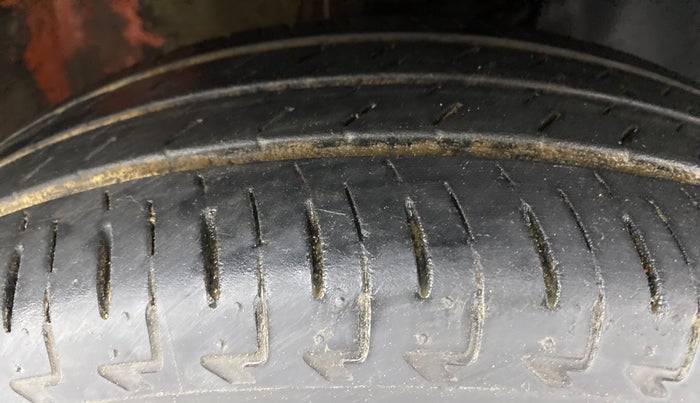 2018 Maruti IGNIS DELTA 1.2 K12, Petrol, Manual, Right Front Tyre Tread