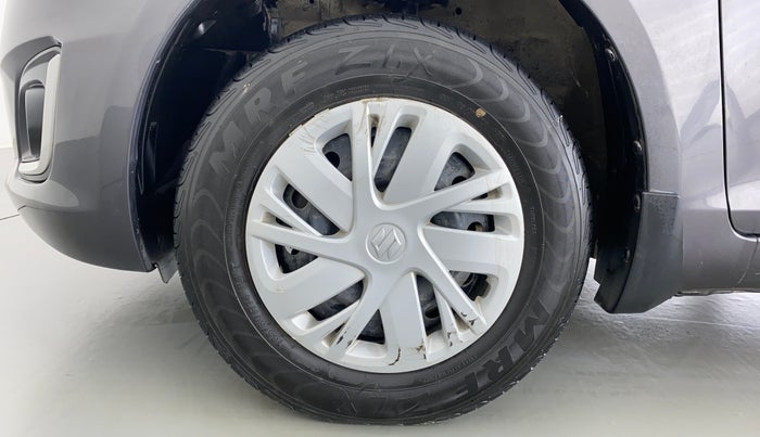 2017 Maruti Swift VXI D, Petrol, Manual, 88,512 km, Left Front Wheel