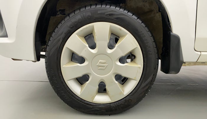 2015 Maruti Alto K10 VXI P, Petrol, Manual, 31,852 km, Left Front Wheel