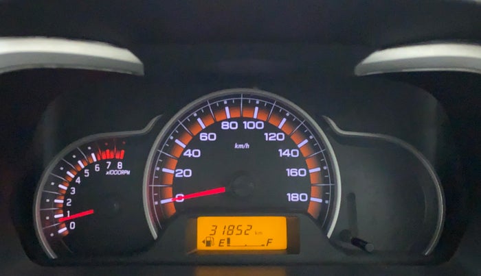2015 Maruti Alto K10 VXI P, Petrol, Manual, 31,852 km, Odometer Image