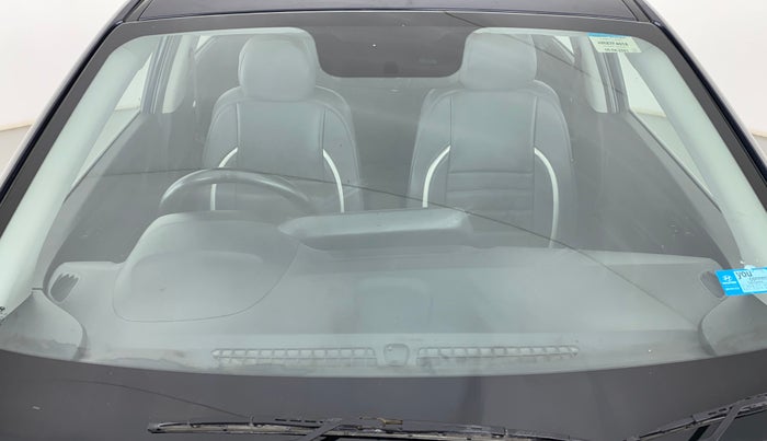 2021 Hyundai NEW I20 SPORTZ 1.5 MT, Diesel, Manual, 90,716 km, Front windshield - Minor spot on windshield
