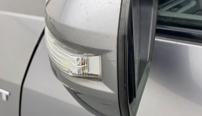 2012 Maruti Swift Dzire VXI, Petrol, Manual, 85,946 km, Left rear-view mirror - Indicator light has minor damage