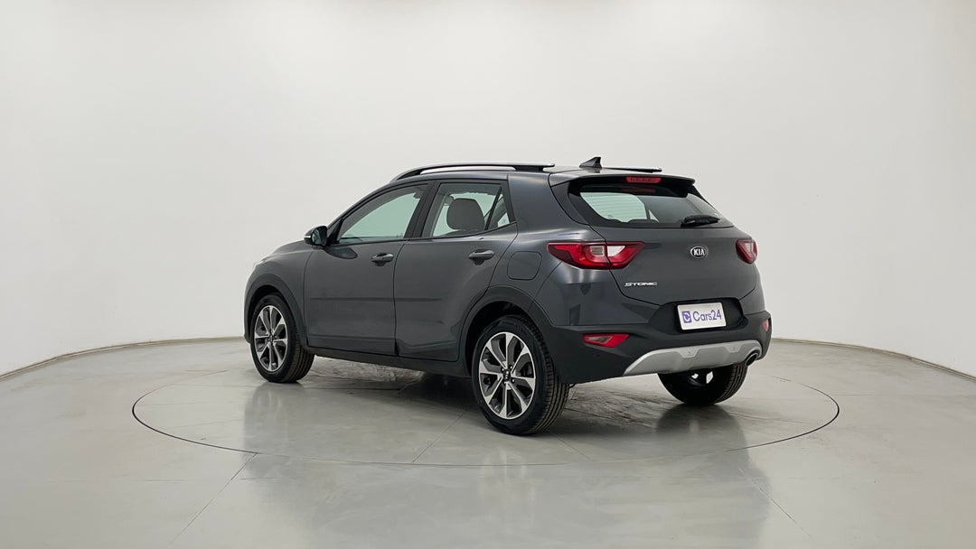 Left Back Diagonal (45- Degree) View