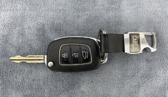 2016 Hyundai Elite i20 MAGNA 1.2, Petrol, Manual, 30,222 km, Key Close Up