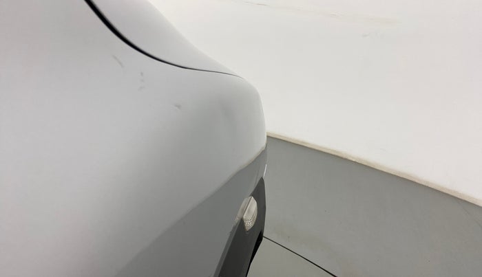 2017 Renault Kwid RXT 1.0, Petrol, Manual, 76,863 km, Right fender - Slightly dented