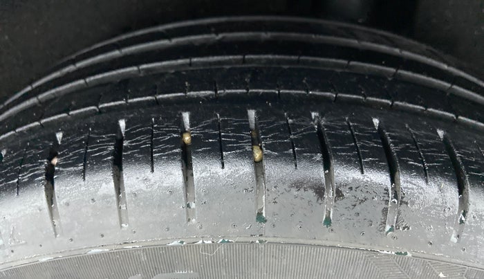 2017 Maruti Baleno ALPHA 1.2 K12, Petrol, Manual, 23,361 km, Left Rear Tyre Tread