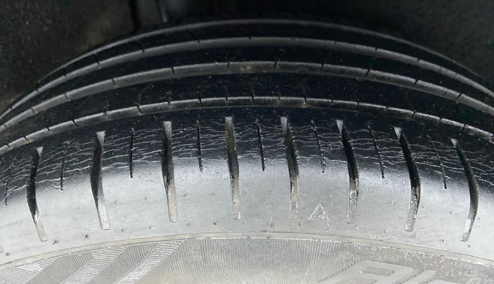 2017 Maruti Baleno ALPHA 1.2 K12, Petrol, Manual, 23,361 km, Right Rear Tyre Tread