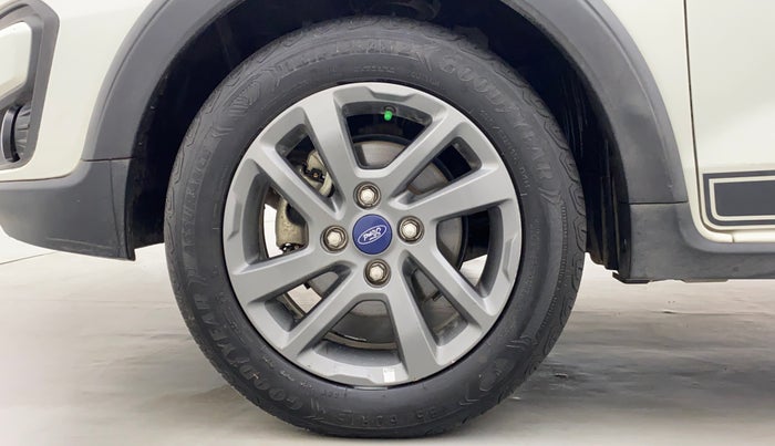 2020 Ford FREESTYLE TITANIUM 1.5 TDCI, Diesel, Manual, 46,424 km, Left Front Wheel