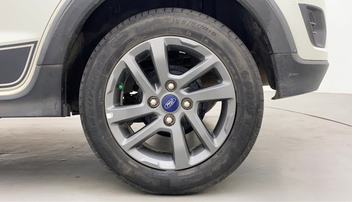 2020 Ford FREESTYLE TITANIUM 1.5 TDCI, Diesel, Manual, 46,424 km, Left Rear Wheel