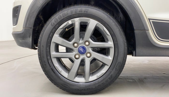 2020 Ford FREESTYLE TITANIUM 1.5 TDCI, Diesel, Manual, 46,424 km, Right Rear Wheel
