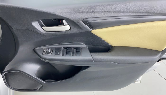 2017 Honda Jazz 1.2 S MT, Petrol, Manual, 86,147 km, Driver Side Door Panels Control