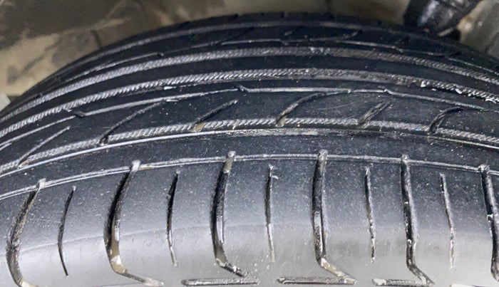 2017 Honda Jazz 1.2 S MT, Petrol, Manual, 86,147 km, Right Front Tyre Tread