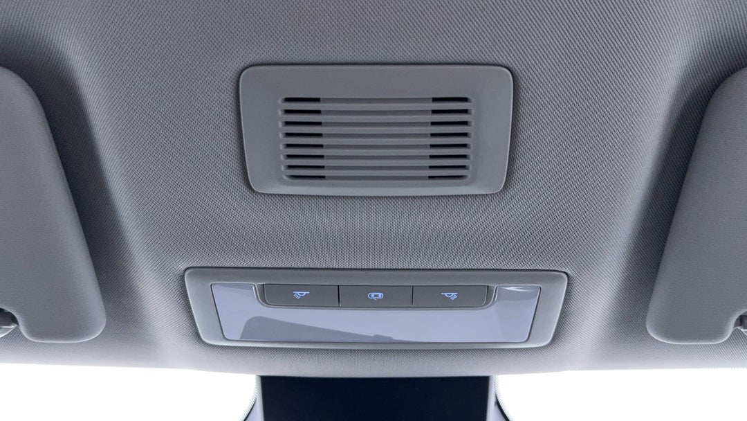 On-Roof Controls/Sunglass holder