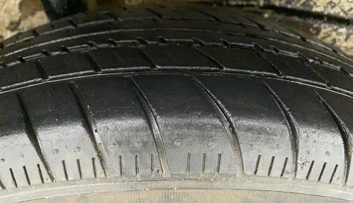 2019 Maruti New Wagon-R 1.0 Lxi (o) cng, CNG, Manual, 54,324 km, Right Rear Tyre Tread