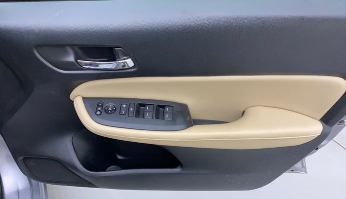 2020 Honda City 1.5L I-VTEC ZX, Petrol, Manual, 68,475 km, Driver Side Door Panels Control