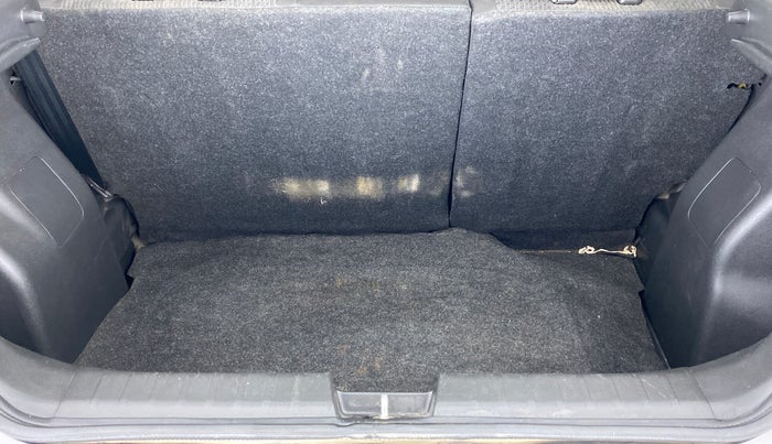 2016 Maruti Baleno DELTA PETROL 1.2, Petrol, Manual, 86,292 km, Boot Inside