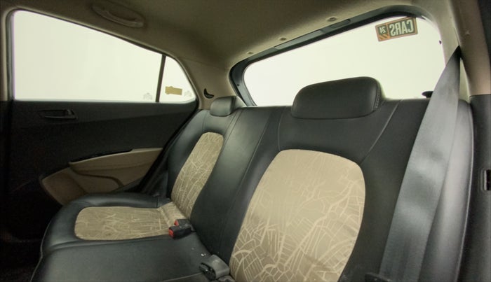 2015 Hyundai Grand i10 MAGNA 1.2 KAPPA VTVT, Petrol, Manual, 32,229 km, Right Side Rear Door Cabin