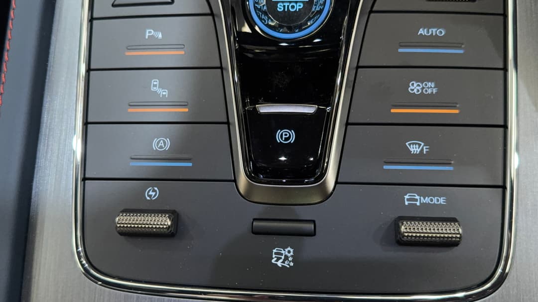 2025 Byd Atto 3 Extended Range, Automatic, 64 km, Handbrake