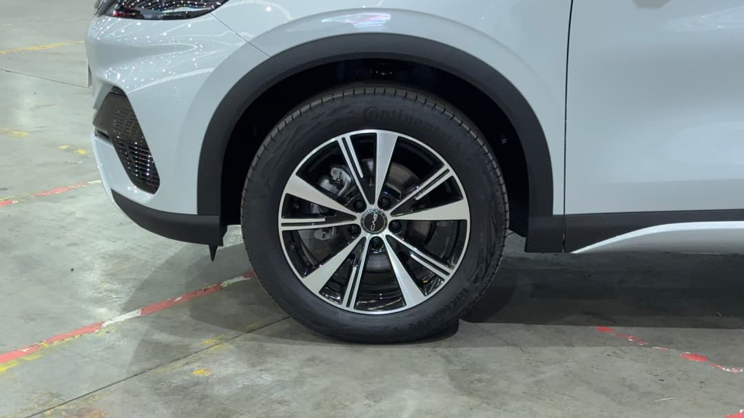 2025 Byd Atto 3 Extended Range, Automatic, 64 km, Left Front Wheel