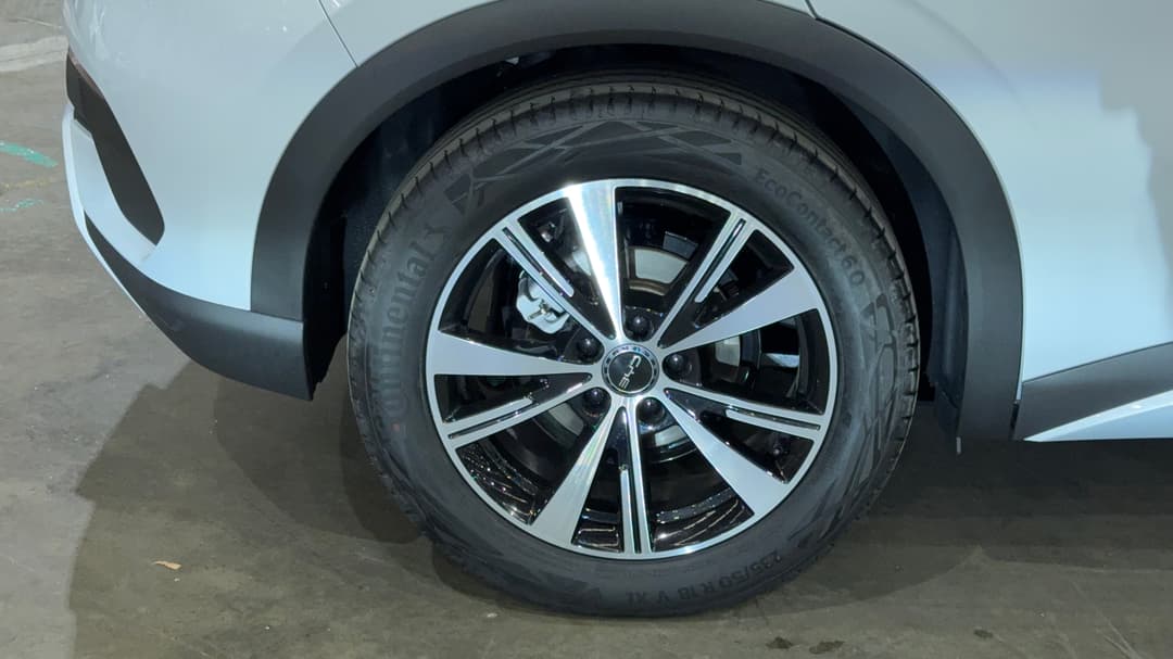 2025 Byd Atto 3 Extended Range, Automatic, 64 km, Right Rear Wheel