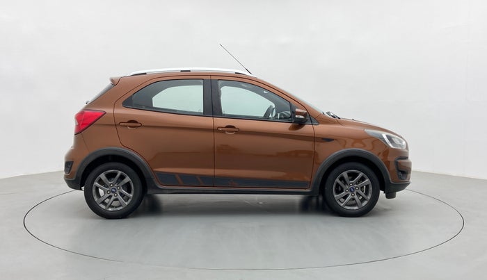 2018 Ford FREESTYLE TITANIUM 1.2 TI-VCT MT, Petrol, Manual, 31,169 km, Right Side View