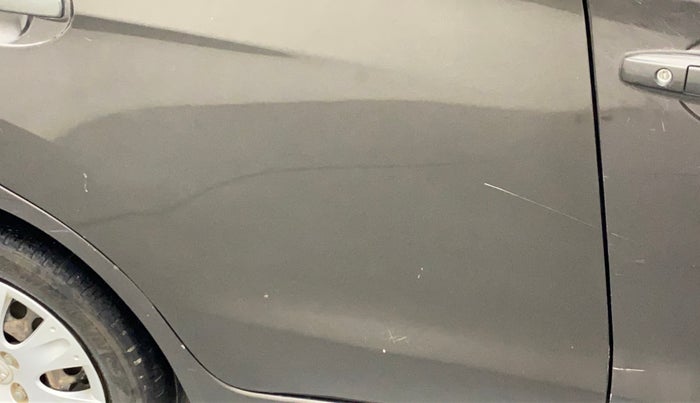 2015 Honda Amaze 1.2L I-VTEC S, Petrol, Manual, 1,14,329 km, Right rear door - Minor scratches