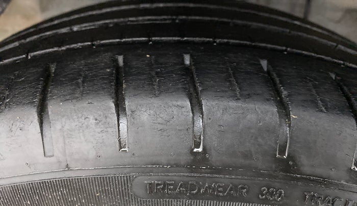2017 Hyundai i20 Active 1.2 SX, Petrol, Manual, 28,674 km, Right Rear Tyre Tread