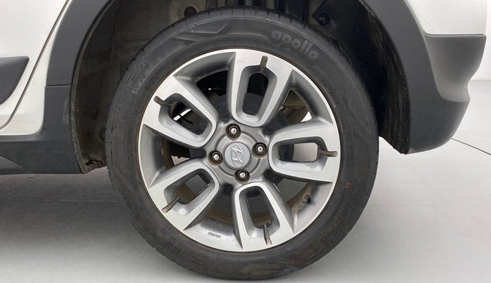 2017 Hyundai i20 Active 1.2 SX, Petrol, Manual, 28,674 km, Left Rear Wheel