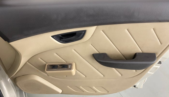 2012 Hyundai Eon D LITE PLUS, Petrol, Manual, 44,480 km, Driver Side Door Panels Control