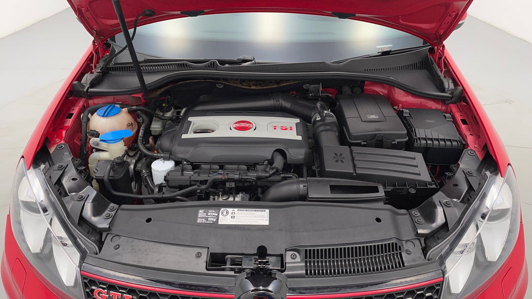 2010 Volkswagen Golf Gti, Automatic, 70337 km, Open Bonnet (Engine)