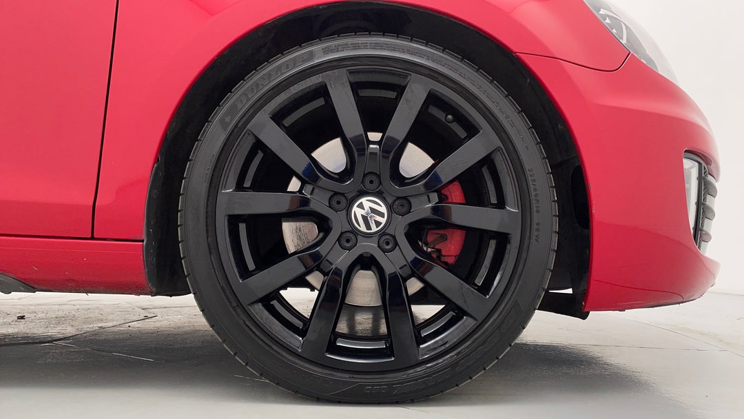 2010 Volkswagen Golf Gti, Automatic, 70337 km, Right Front Wheel