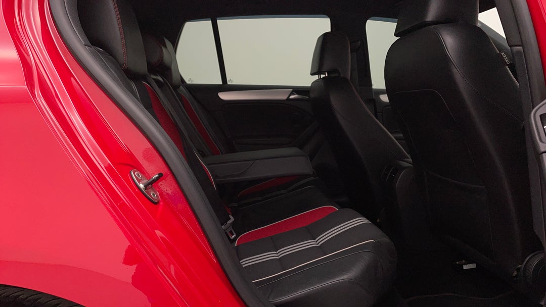 2010 Volkswagen Golf Gti, Automatic, 70337 km, Right Side Rear Door Cabin View