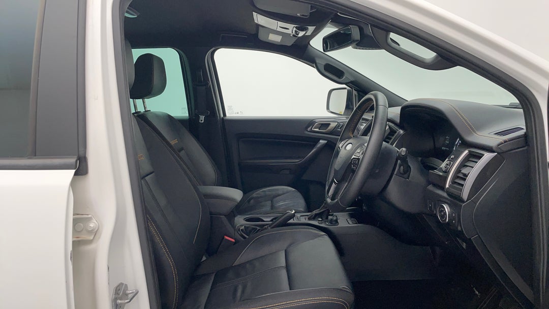 2020 Ford Ranger Wildtrak 2.0 (4x4), Automatic, 54436 km, Right Side Front Door Cabin View