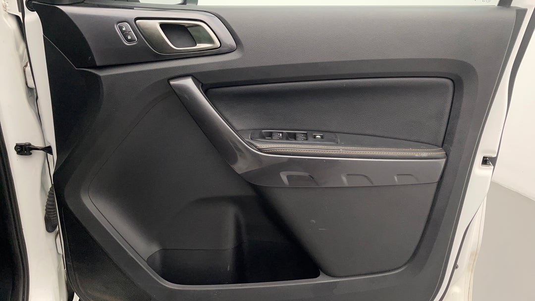 2020 Ford Ranger Wildtrak 2.0 (4x4), Automatic, 54436 km, Speaker View