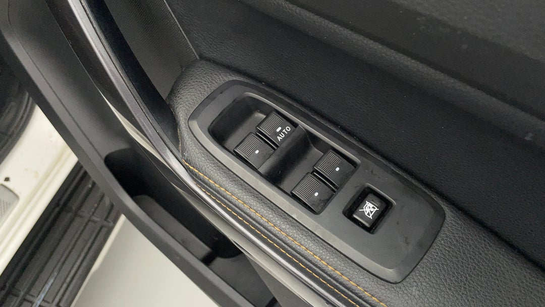 2020 Ford Ranger Wildtrak 2.0 (4x4), Automatic, 54436 km, Drivers Side Door Panel Controls