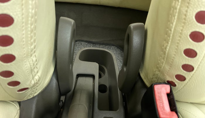 2011 Hyundai i10 SPORTZ 1.2, Petrol, Manual, 80,184 km, Driver Side Adjustment Panel