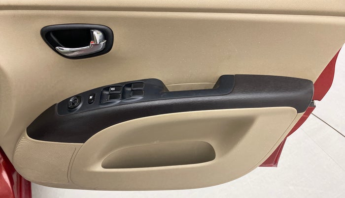 2011 Hyundai i10 SPORTZ 1.2, Petrol, Manual, 80,184 km, Driver Side Door Panels Control