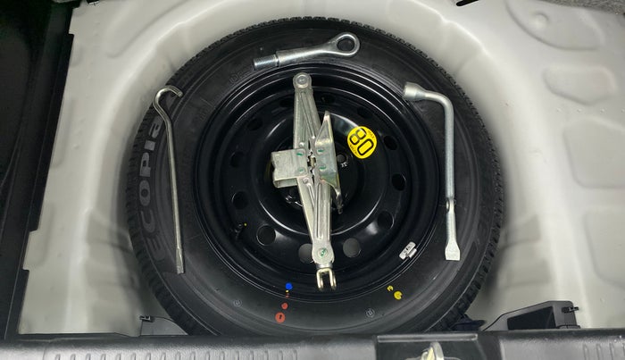 2019 Maruti Swift ZXI, Petrol, Manual, 31,041 km, Spare Tyre