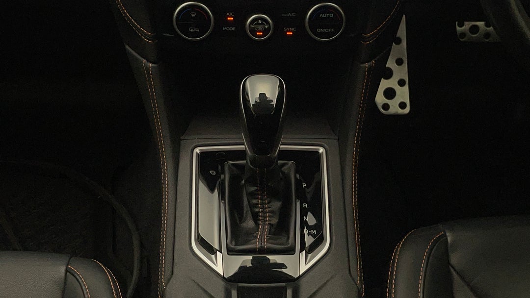 2019 Subaru XV 2.0i-s, Automatic, 50755 km, Gear Lever 