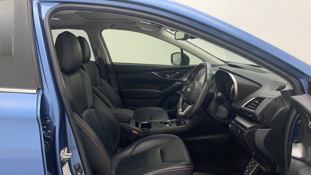 2019 Subaru XV 2.0i-s, Automatic, 50755 km, Right Side Front Door Cabin View