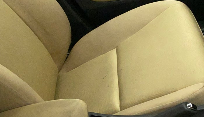 2016 Honda City 1.5L I-VTEC V MT, Petrol, Manual, 35,695 km, Front left seat (passenger seat) - Cover slightly stained