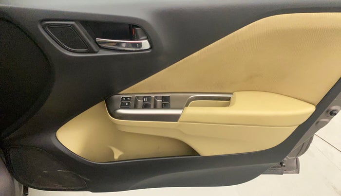 2016 Honda City 1.5L I-VTEC V MT, Petrol, Manual, 35,695 km, Driver Side Door Panels Control