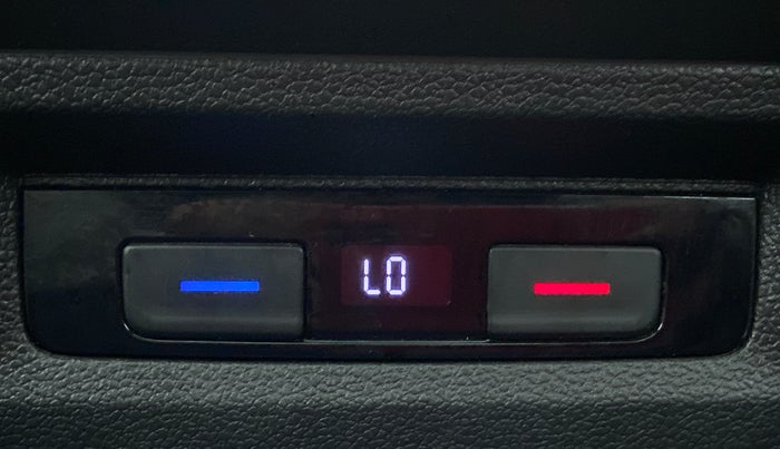 2018 Volkswagen TIGUAN HIGHLINE A/T, Diesel, Automatic, 68,377 km, Rear AC Temperature Control