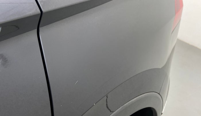 2018 Volkswagen TIGUAN HIGHLINE A/T, Diesel, Automatic, 68,377 km, Left quarter panel - Minor scratches