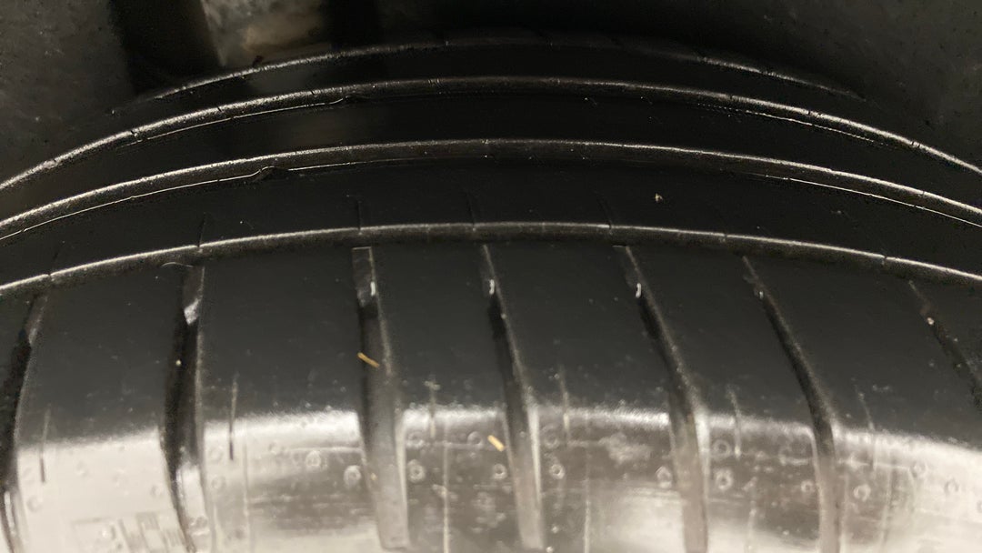 Right Rear Tyre Tread