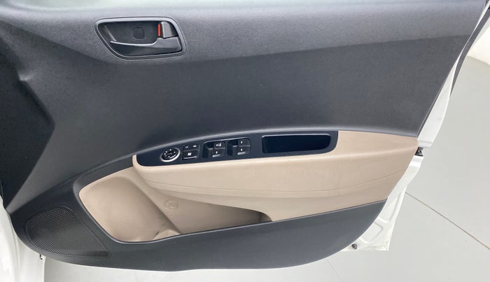 2017 Hyundai Grand i10 magna 1.2 crdi, Diesel, Manual, 87,535 km, Driver Side Door Panels Control