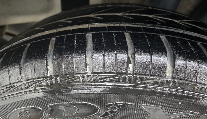 2017 Hyundai Grand i10 magna 1.2 crdi, Diesel, Manual, 87,535 km, Left Rear Tyre Tread