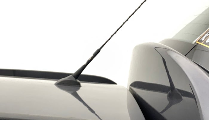2016 Hyundai Grand i10 SPORTZ 1.2 KAPPA VTVT, Petrol, Manual, 72,978 km, Roof - Antenna has minor damage
