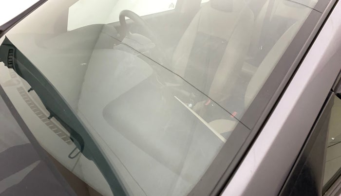 2016 Hyundai Grand i10 SPORTZ 1.2 KAPPA VTVT, Petrol, Manual, 72,978 km, Front windshield - Minor spot on windshield