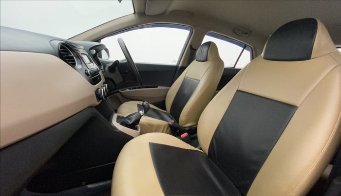 2016 Hyundai Grand i10 SPORTZ 1.2 KAPPA VTVT, Petrol, Manual, 72,978 km, Right Side Front Door Cabin